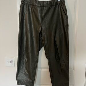 Faux Leather Cropped Ankle Pants Relaxed Fit